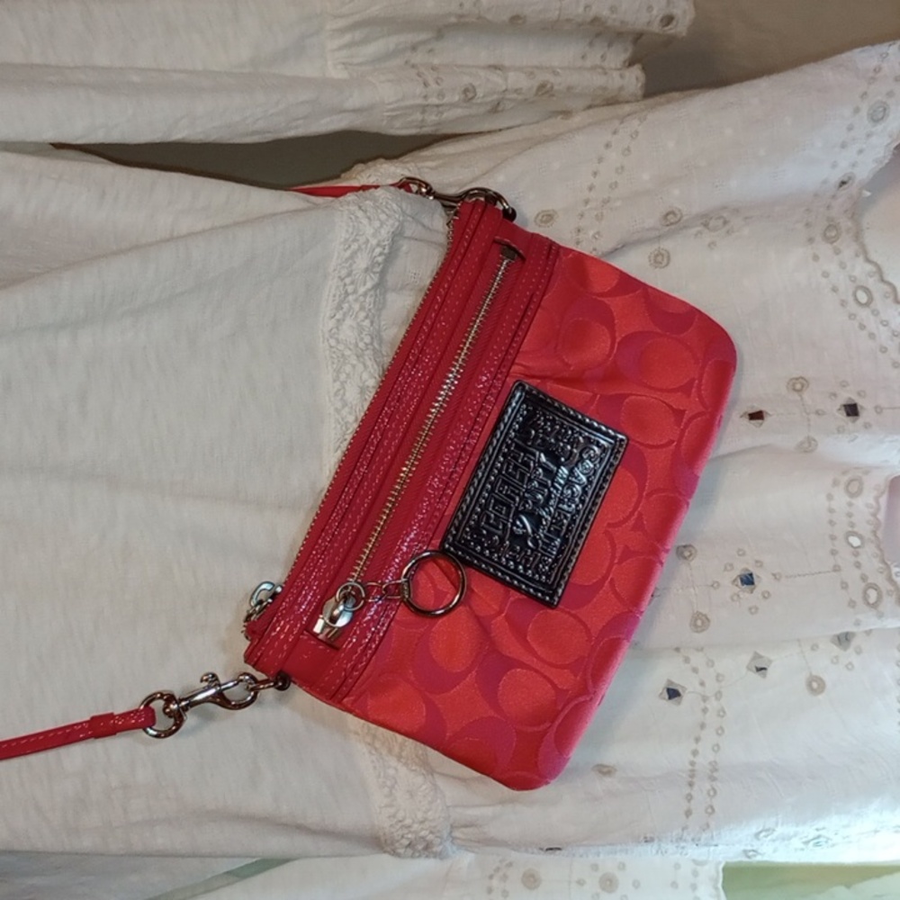 Hot Pink 🔥 💕 Crossbody Coach Poppy